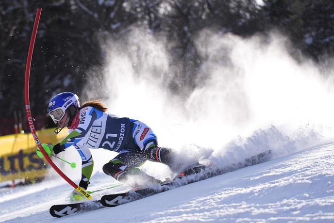 Rast od odsotnosti Shiffrin do prve zmage, Slokar pridobila 15 mest