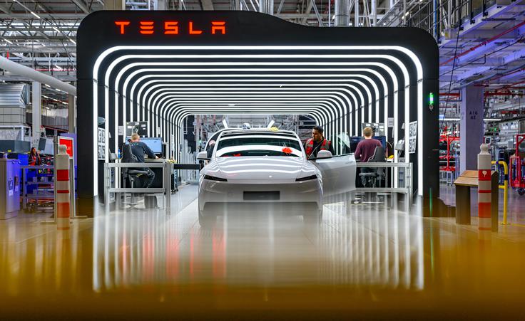 Tesla tovarna Berlin | Foto: Reuters