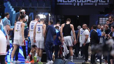 Srbi po bolečem šoku zaviti v molk #video