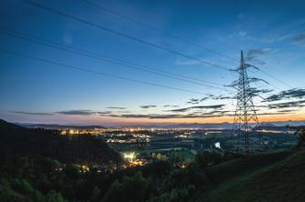 Agencija za energijo znižala omrežnino