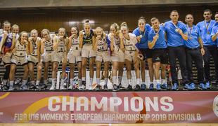 Mlade slovenske košarkarice evropske prvakinje divizije B do 16 let