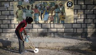 Poročilo: Oxfamovi sodelavci na Haitiju najemali prostitutke