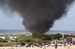 Med pristajanjem v Somaliji strmoglavilo letalo, več mrtvih