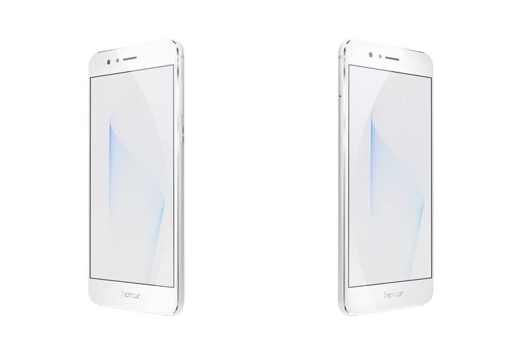 Honor 8 iz leve in desne. Od spodaj in zgoraj si ga oglejte v zgornji galeriji slik. | Foto: Huawei