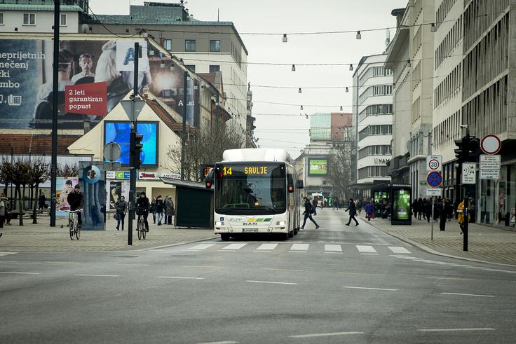 Slovenska cesta, promet, pešci, Ljubljana | Foto: Ana Kovač