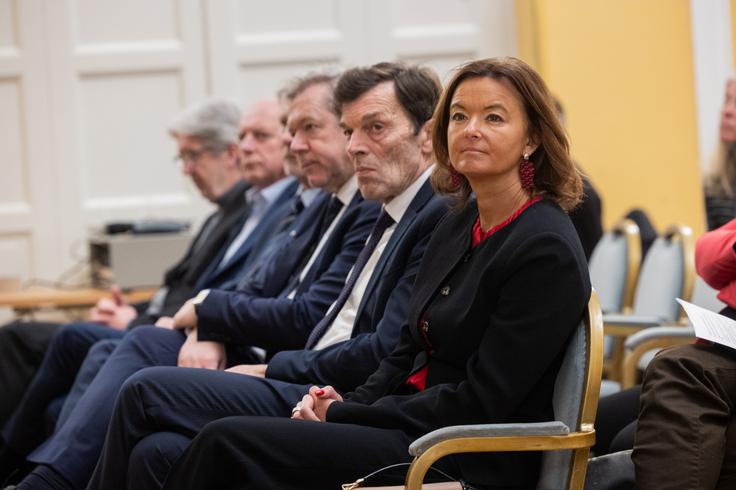 Fajon je predstavila podporo ministrstva za zunanje in evropske zadeve pri internacionalizaciji slovenskega gospodarstva in znanosti prek mreže diplomatsko-konzularnih predstavništev in ekonomskih svetovalcev, ob podpori znanstvenega in gospodarskega sklada, ki v tujini omogočata promocijo slovenskih inovacij posebno preko sodelovanja s SRIP-i, univerzami in raziskovalnimi institucijami, da podjetja in raziskovalci lažje vzpostavljajo mednarodna partnerstva. | Foto: STA