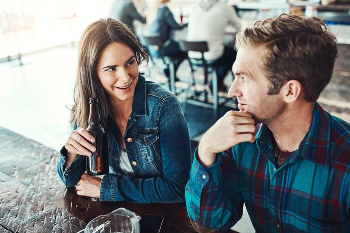 flirt, spogledovanje, zveza, ljubezen | Foto Shutterstock