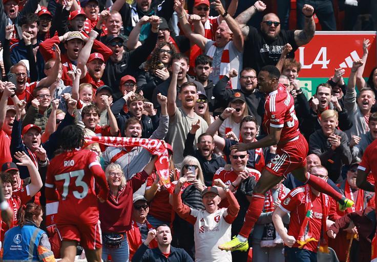 Liverpool je povedel v šesti minuti. | Foto: Reuters