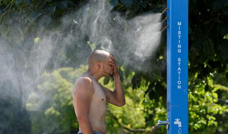 Temperature presegle 50 stopinj Celzija, v treh dneh umrlo več kot dvajset ljudi 