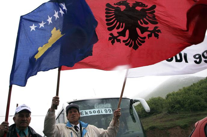 Kosovo in Albanija | "To je nesprejemljivo. Srbija ni žrtev. Kosovo je žrtev. Albanija in Kosovo pa bosta šla z roko v roki, kot dva ponosna orla," je dejal albanski premier. | Foto Reuters