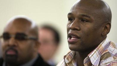 Mayweather pred zaporom še enkrat v ring