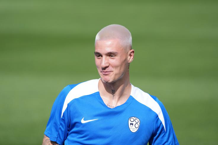 Nova Benijeva pričeska | Foto: www.alesfevzer.com