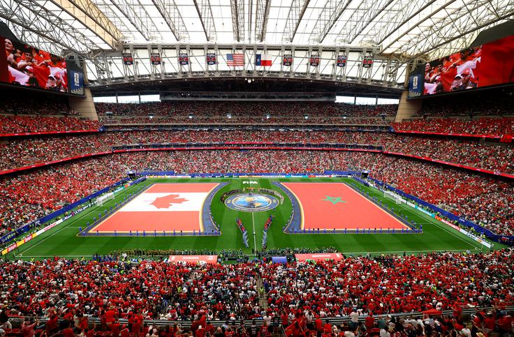 Ker Kanada ni osvojila prvega mesta v svoji skupini, izločilne boje ne igra več doma. Igrala je v Houstonu. | Foto: Reuters