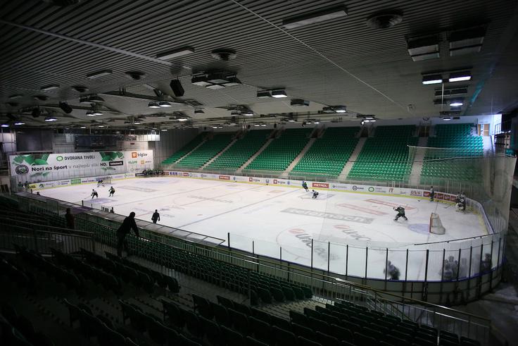 "Nihče si ne želi igrati pred praznimi tribunami." Prvenstvo brez gledalcev bi pomenilo pol milijona evrov izgube. | Foto: Matic Klanšek Velej/Sportida