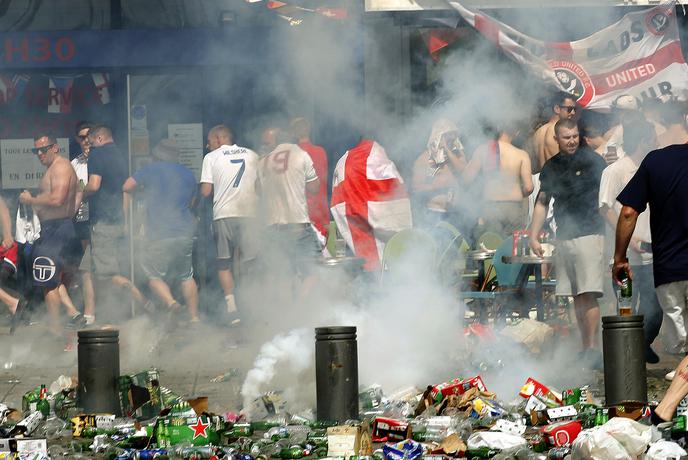 Novi spopadi navijačev v Marseillu #foto