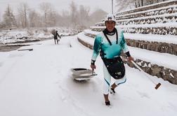 Nekaterim se zdi čudno, on pa je po dveh minutah odvrgel rokavice #video