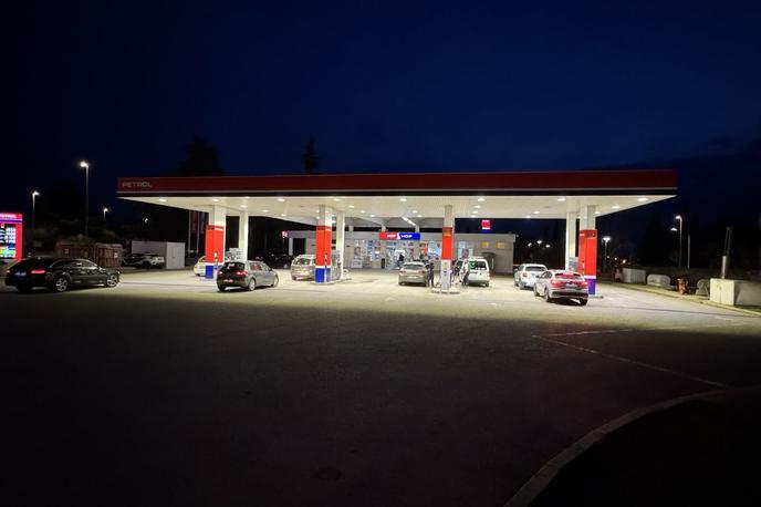 Petrol Pumpe Črpalke | Petrolov bencinski servis v Poreču.  | Foto Bralec