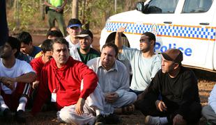 Prosilci za azil tožijo Avstralijo zaradi mučenja