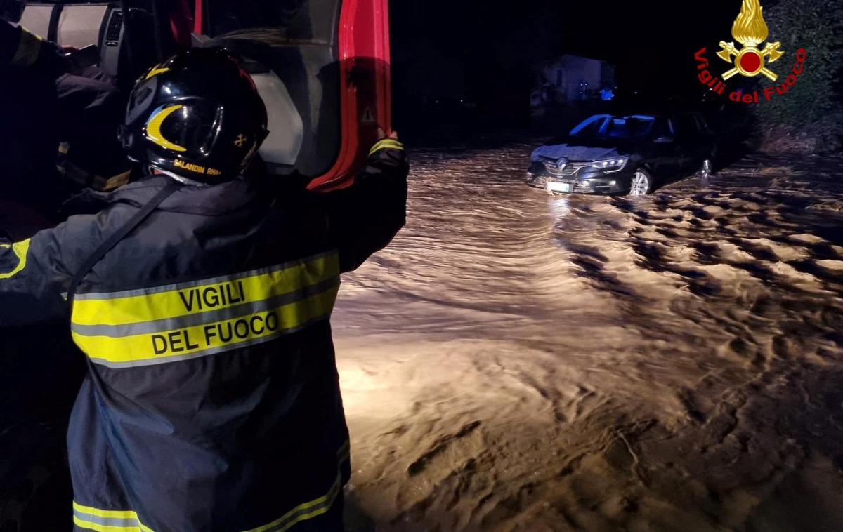 Neurje Italija | Vremenska fronta se je danes pomaknila proti jugu italijanskega škornja. Prizadet je bil tudi Salerno v Kampaniji. | Foto Reuters