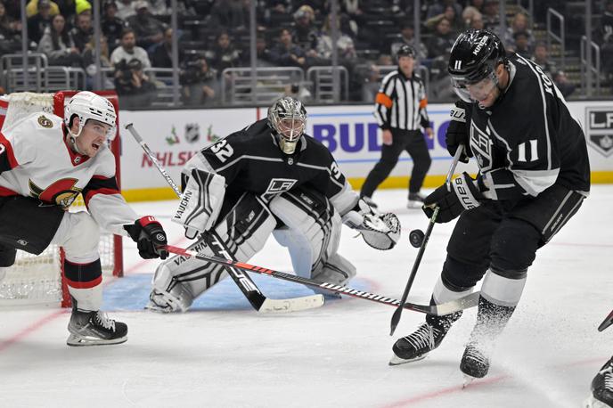 Anže Kopitar | Los Angeles Kings so pred domačimi navijači po podaljšku z 8:9 klonili pred izjemno razpoloženim moštvom Seattle Kraken. | Foto Reuters