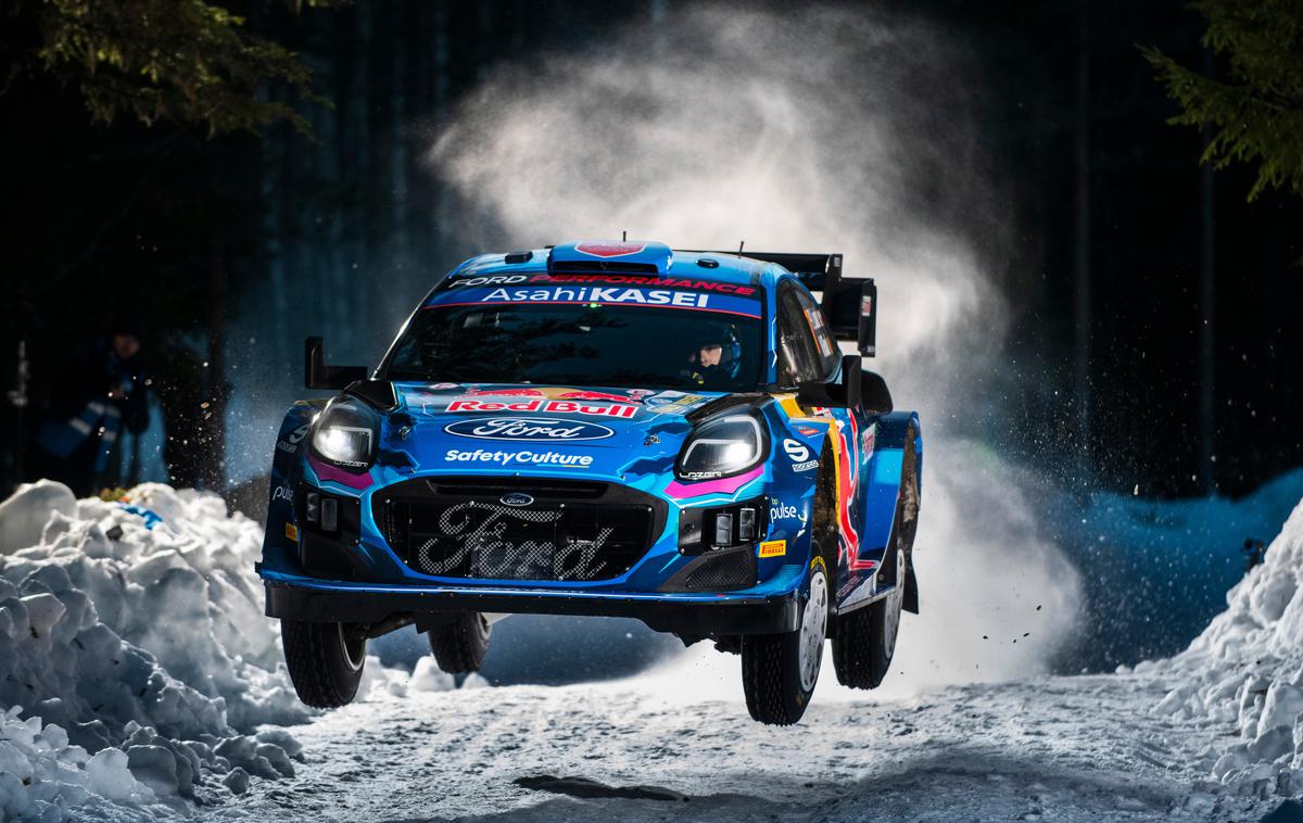 WRC reli Švedska | Pierre-Louis Loubet (M-Sport Ford) na poti proti cilju relija na Švedskem, ki ga brez elektropogona ne bi dosegel. | Foto Red Bull