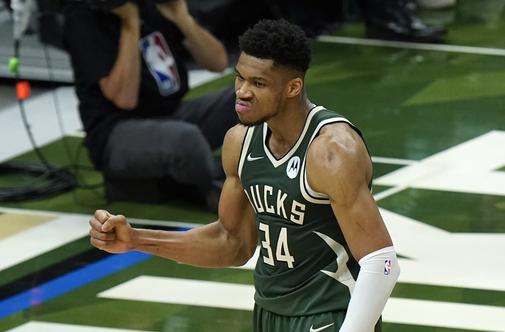 Grk zablestel že na letošnji uvodni tekmi lige NBA
