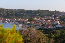 Kaprije otok morje hrvaška