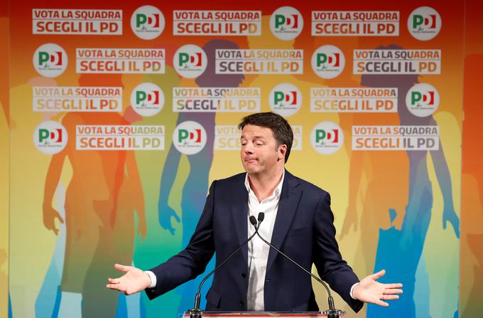 Čeprav je odstopil, potem ko je zaupnico vezal na neuspelo volilno zakonodajo, si Renzi znova želi na čelo italijanske vlade. A niti v Demokratski stranki, ki jo vodi, si pri tem vprašanju niso enotni. Tukaj je še aktualni premier, Paolo Gentiloni. | Foto: 