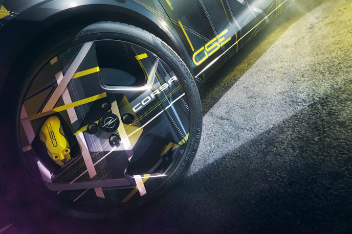 opel corsa GSE | Za zdaj edina napovedna fotografija nove opel corse GSE. | Foto Opel