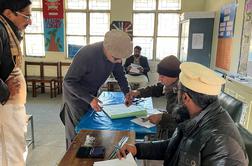 V Pakistanu zaprli volišča