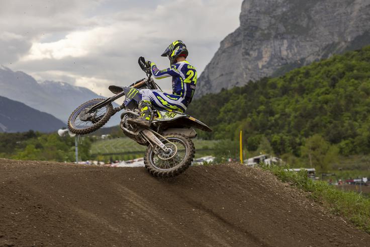 Tim Gajser je s počenimi rebri dobil drugo vožnji v Pietramurati in VN Trentina aprila končal na drugem mestu. | Foto: Yamaha Racing