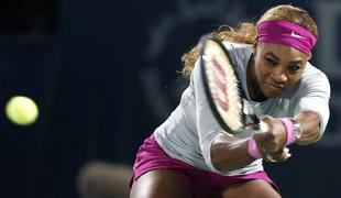 Sestri Williams v polfinalu Dubaja, Nadal brez težav