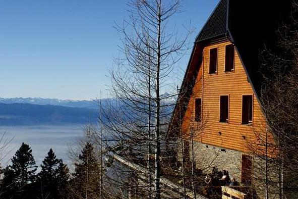 Planinski dom na Gospincu (1491 m)