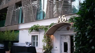 Nad znano ljubljansko gostilno zrasel hotel z restavracijo Ane Roš #foto