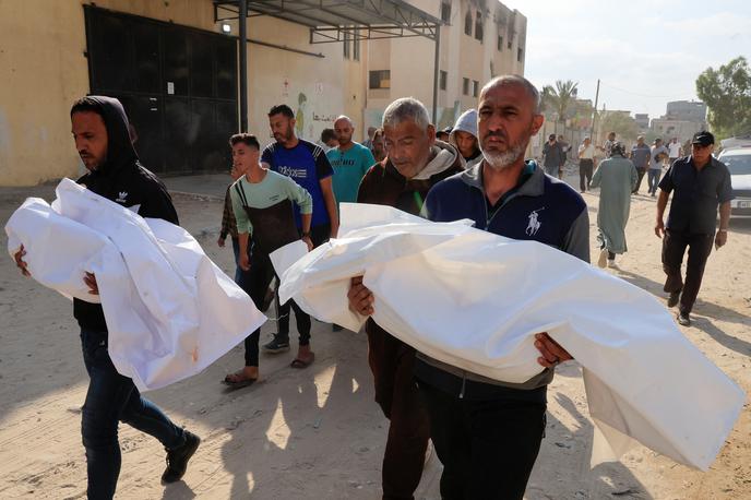 Gaza | Golob je poudaril, da je bilo upanje, ki se je porodilo ob napovedi premirja, kratkotrajno in zavajajoče: "Verjeli smo, da obstaja nova priložnost za palestinski narod. A bila je laž. Laž izraelske vlade. In to ni bilo naključje. Grozote so se nadaljevale takoj." | Foto Reuters