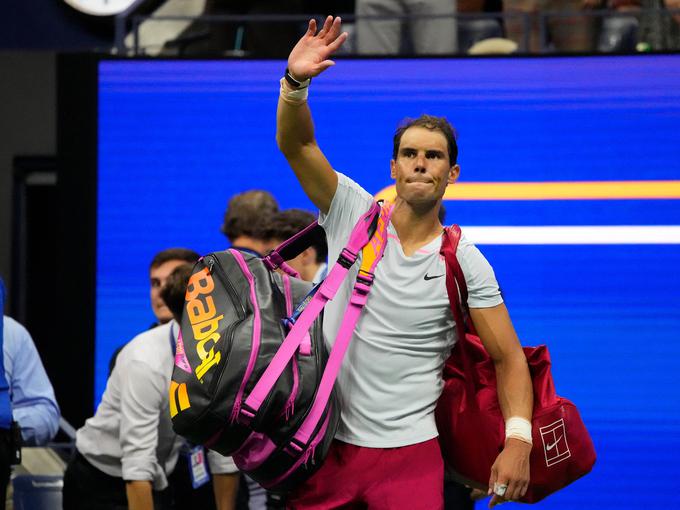 Nadal se je nepričakovano poslovil s turnirja. | Foto: Reuters
