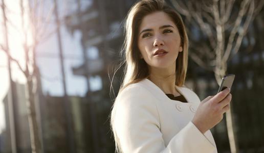 Levom se obeta srečanje, samske ribe še malo počakajte