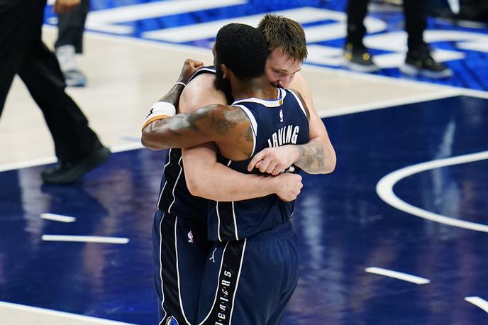 Luka Dončić Kyrie Irving | Kyrie Irving je še vedno pretresen zaradi nepričakovane menjave Luke Dončića. | Foto Guliverimage