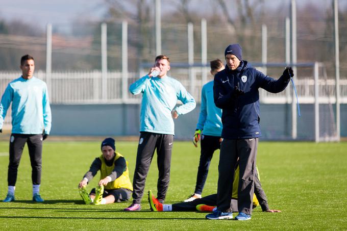 Srečko Katanec bo do odhoda na Škotsko z izbranci predvidoma opravil pet treningov. | Foto: Žiga Zupan/Sportida