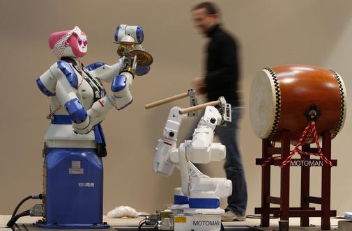 Cerar: Japonci bodo v Sloveniji gradili novo tovarno robotov