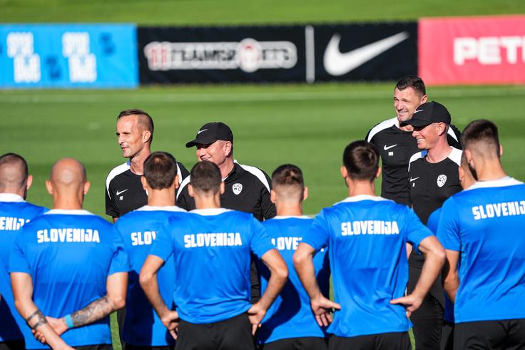 Slovenija bo v kvalifikacije za SP 2026 vstopila v petek v Ljubljani proti Švedski. | Foto: Aleš Fevžer