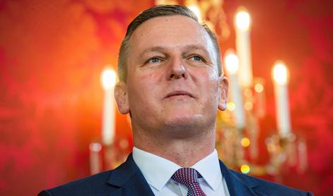 Avstrijec, ki bi rad stisnil v kot Slovence?
