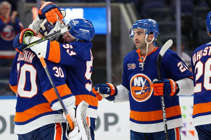 New York Islanders | Hokejisti New York Islanders so ugnali New York Rangers. | Foto Reuters