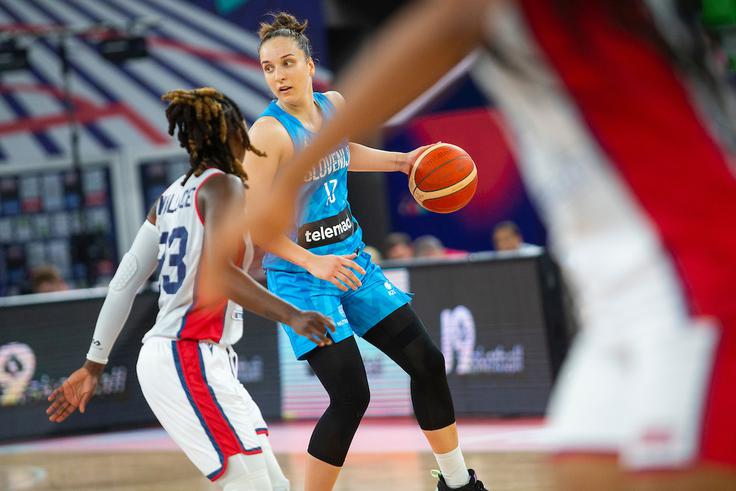 Naslova madžarskih državnih prvakinj se je s Sopronom veselila Zala Friškovec | Foto: Siniša Kanižaj/Sportida
