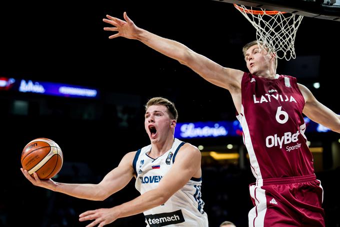 Luka Dončić bo verjetno na seznamu, a je malo možnosti, da bo tudi zares zaigral. | Foto: Vid Ponikvar