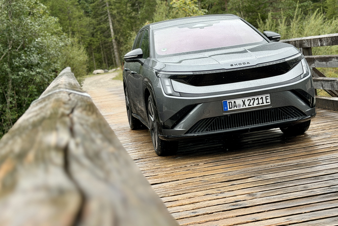 Škoda je šla na vse ali nič: največji SUV prinaša vrsto novosti, kaj zmore na cesti?