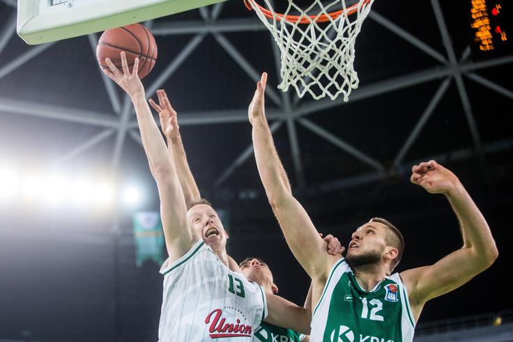 Olimpija in Krka trenutno nimata zagotovljenega mesta v kakšen evropskem tekmovanju, za Fiba Europe pa je, kot kaže, sporen njun status v ligi ABA. | Foto: 