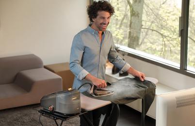 Pet razlogov, zakaj bo Braun CareStyle 7 Pro spremenil vaš pogled na likanje