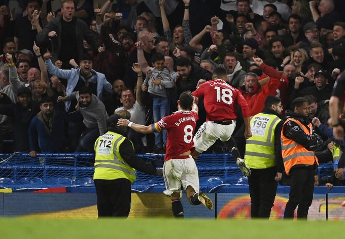 Veselje Casemira in navijačev Man Utd po zadetku Brazilca v Londonu v četrti minuti sodnikovega podaljška. | Foto: Reuters