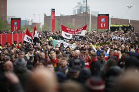 Manchester United navijači protest